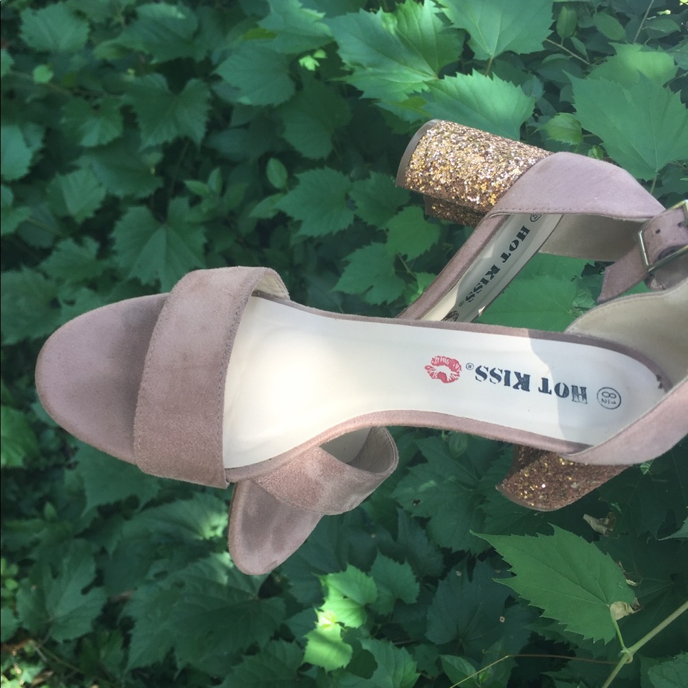 Baby pink strappy suede sandals w/ rose gold heel!